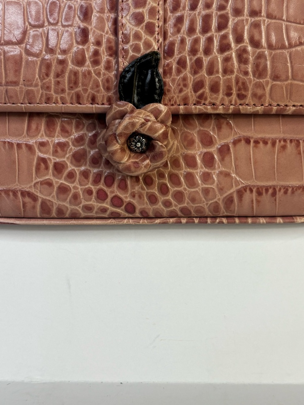 Brighton Croc-Embossed Leather Crossbody Wallet Organizer Dusty Rose Pink - Picture 4 of 10